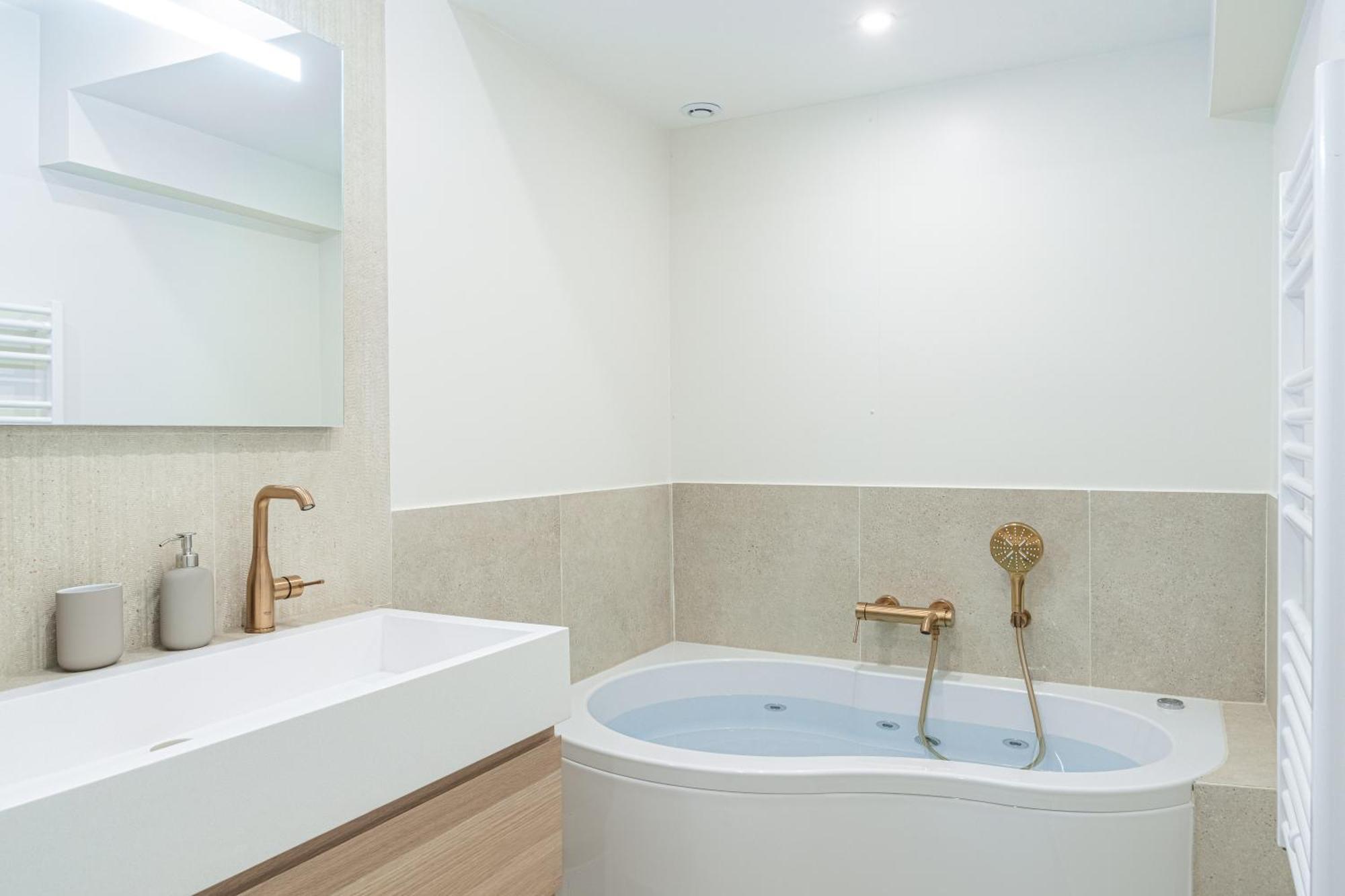 Lavie Maison Ac & Jacuzzi ปารีส ภายนอก รูปภาพ